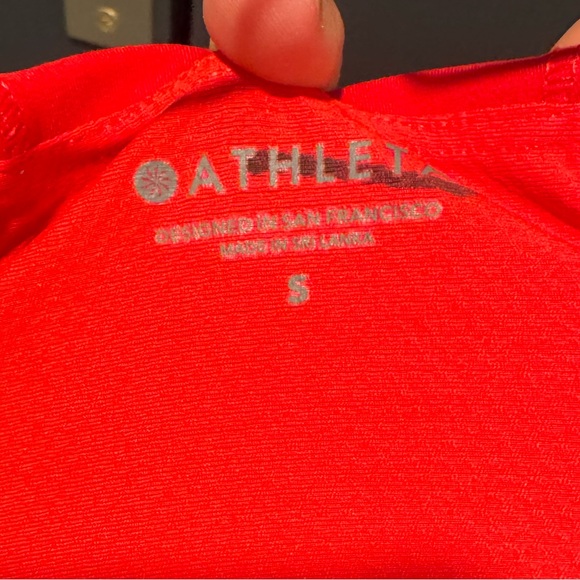 Athleta pull over 1/4 zip in perfect condition! Thick / nice quality - Picture 6 of 7